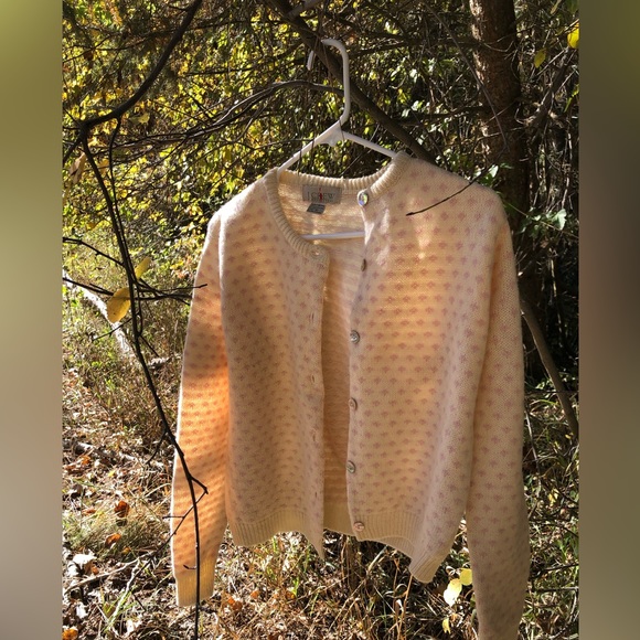 J. Crew Sweaters - Women’s vintage J Crew cream and pink patterned wool cardigan sweater medium